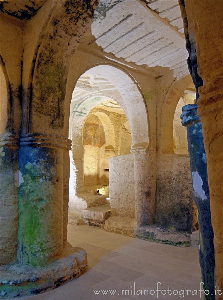 Giurdignano (Lecce, Italy) - Inside the byzantine crypt of San Salvatore
